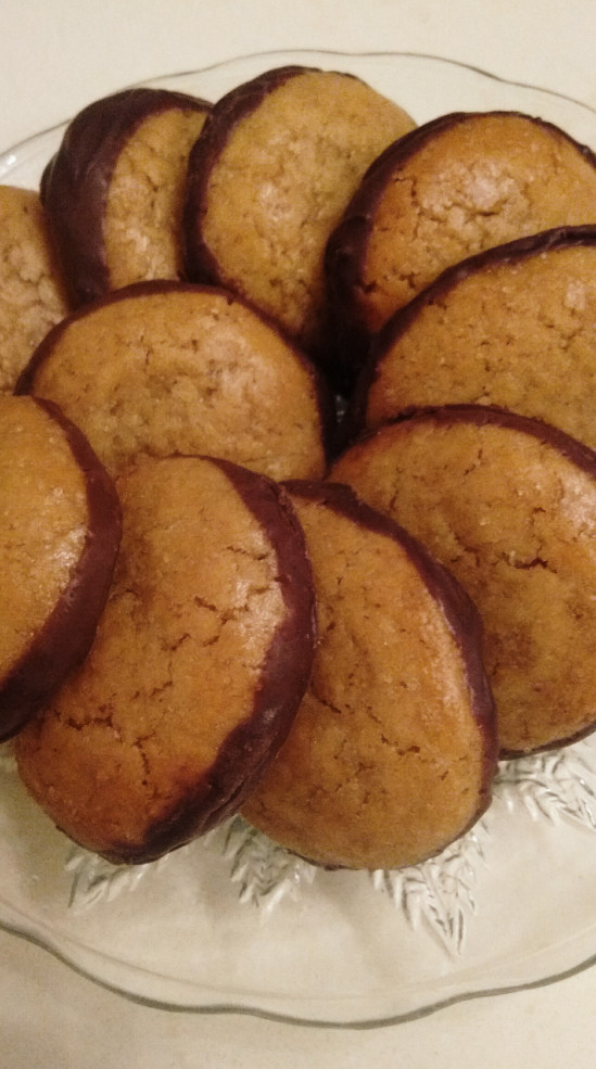 Chocolate Treats Made Simple (Chocolate-Bottom Peanut Butter &amp; Honey Cookies)